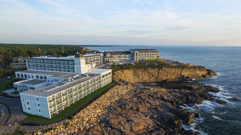 Cliff House, Maine