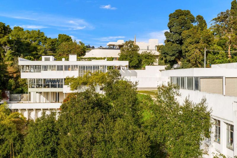 Lovell House by Richard Neutra