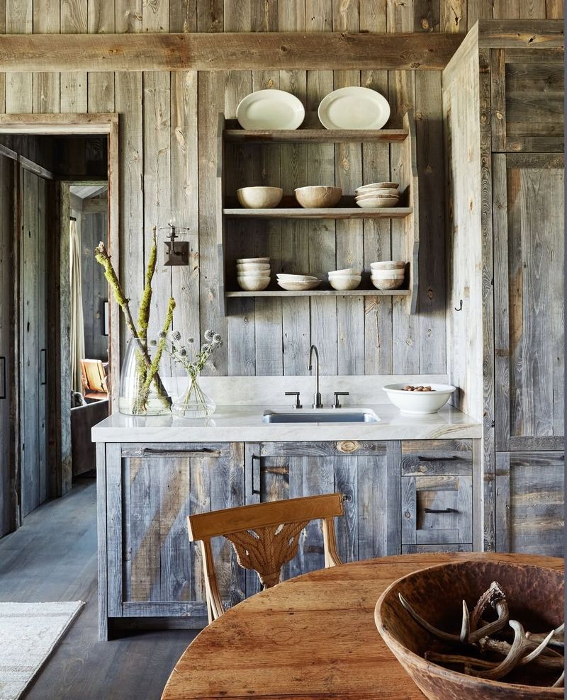 Reclaimed Wood Features