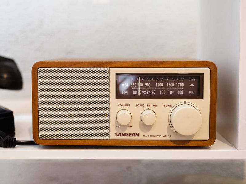 Retro Radio Set