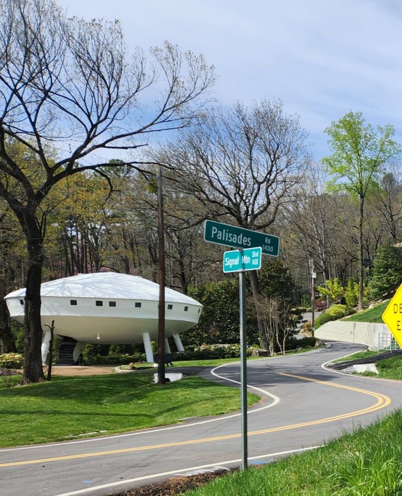 The UFO House - Chattanooga, Tennessee