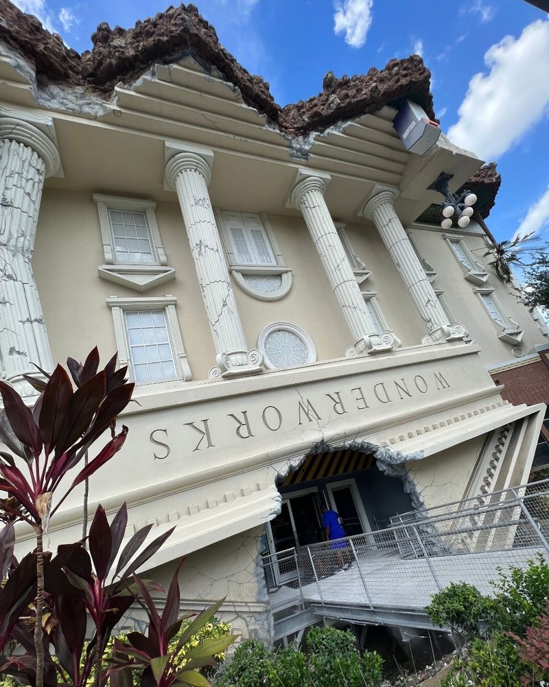 The Upside Down House - Orlando, Florida