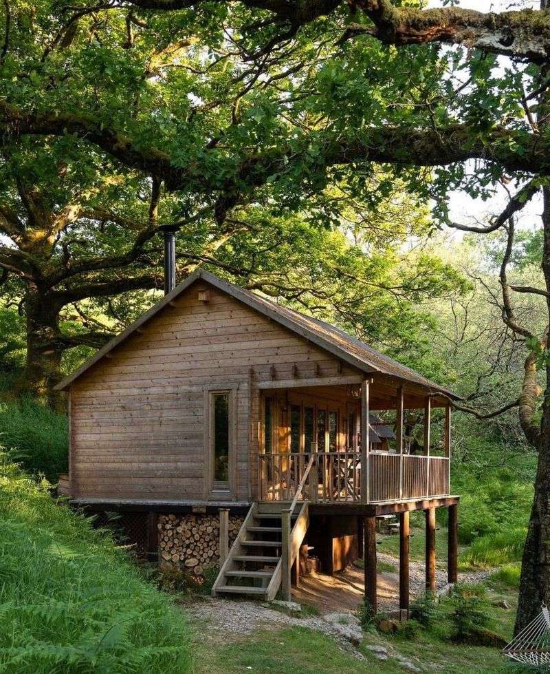 Traditional Log Cabin