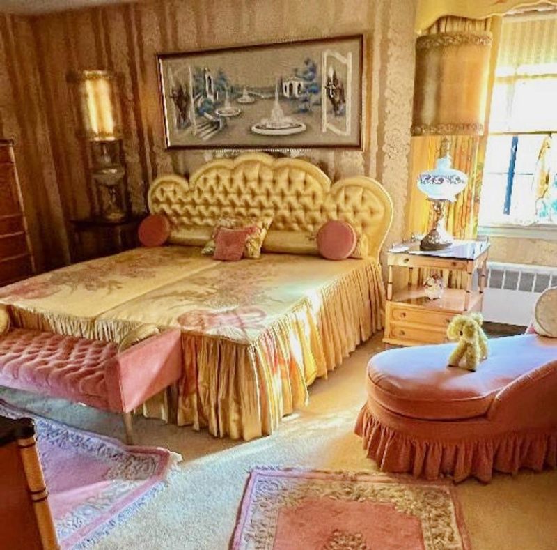 Hollywood Regency Glamour