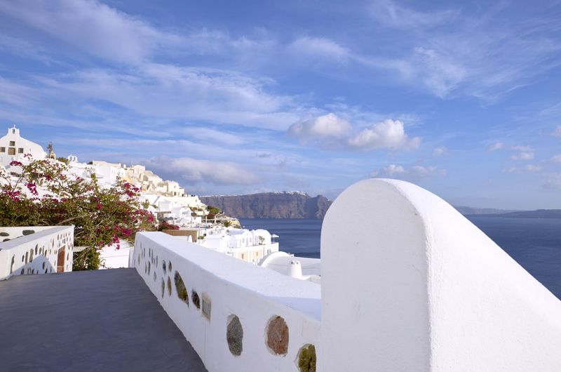 Santorini's Hidden Thatched Canaves