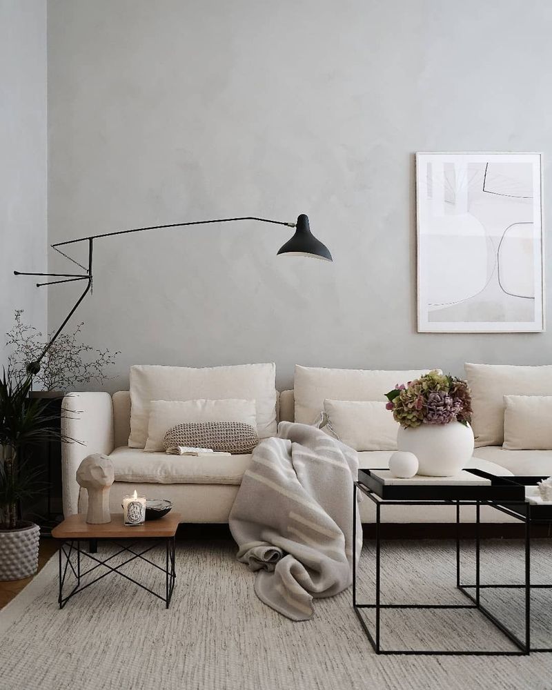 Play with Contrasting Textures