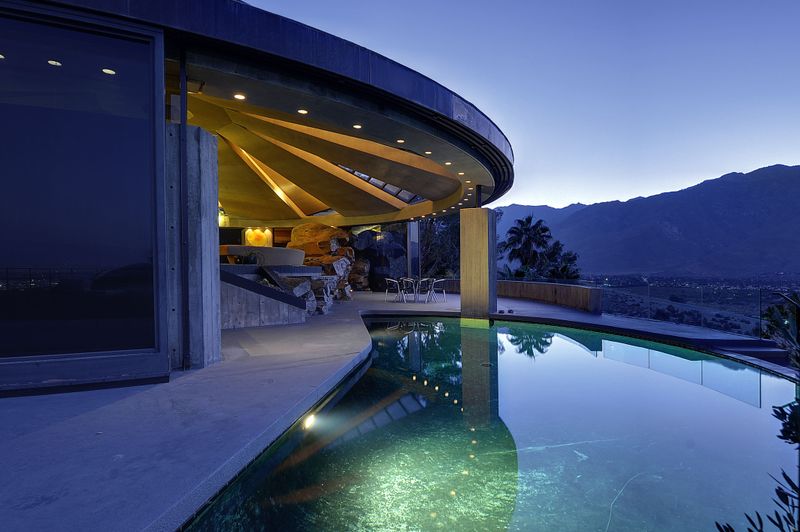 The Elrod House, Palm Springs, CA – Built 1973