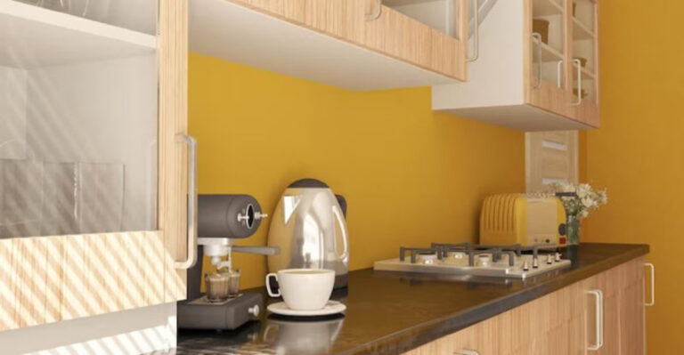 8 Paint Colors to Never Use with Oak Kitchen Cabinets And 8 That Look Really Good