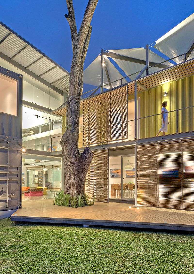 Costa Rica's Tropical Book Nook