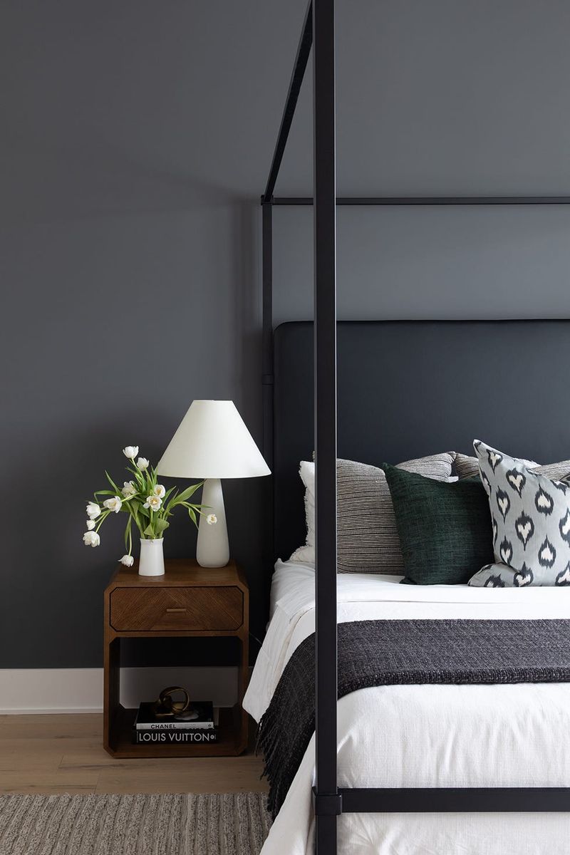 Choosing Dark Wall Colors