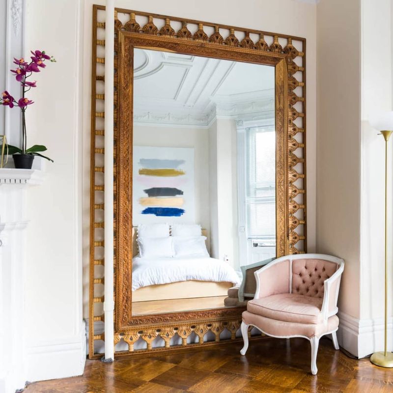 Neglecting Mirror Placement