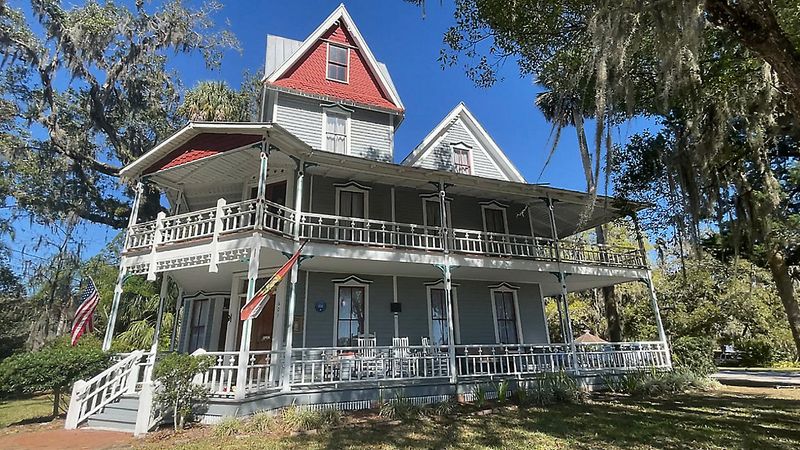 Eastlake Victorian Splendor