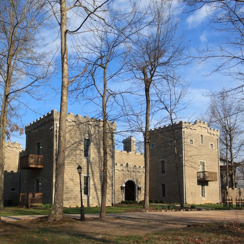 Ravenwood Castle