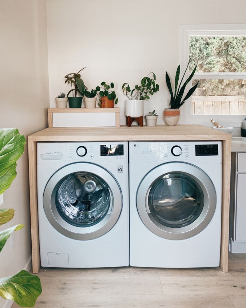 Washer-Top Folding Station