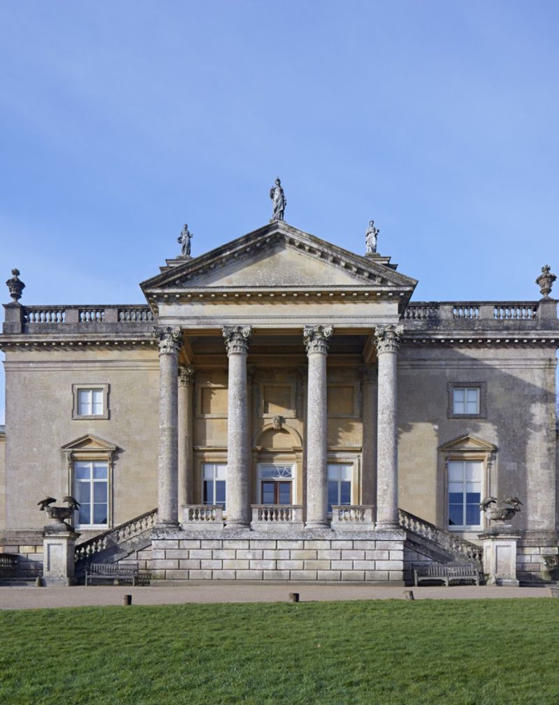 Stourhead House: English Palladian Perfection