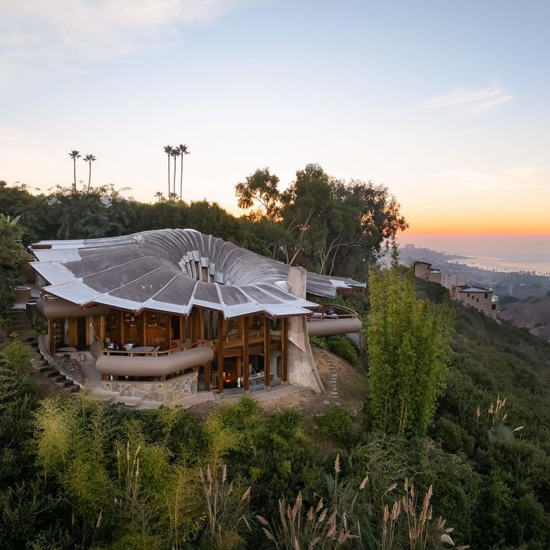 The Spaceship Ranch, Rancho Santa Fe, CA – Built 1978