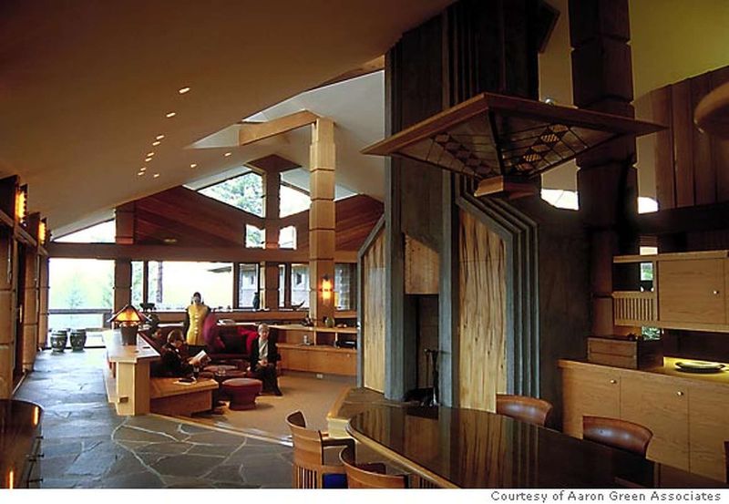 The Circular Splendor, Oakland, CA – Built 1976