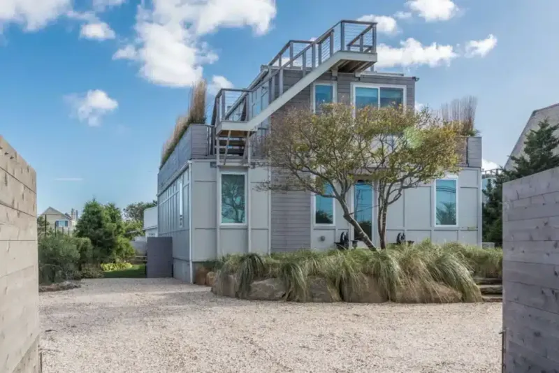 Hamptons' Aqua Beach Sanctuary