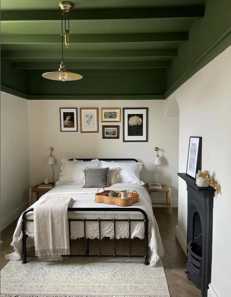 Painted Ceiling That Expands Small Spaces