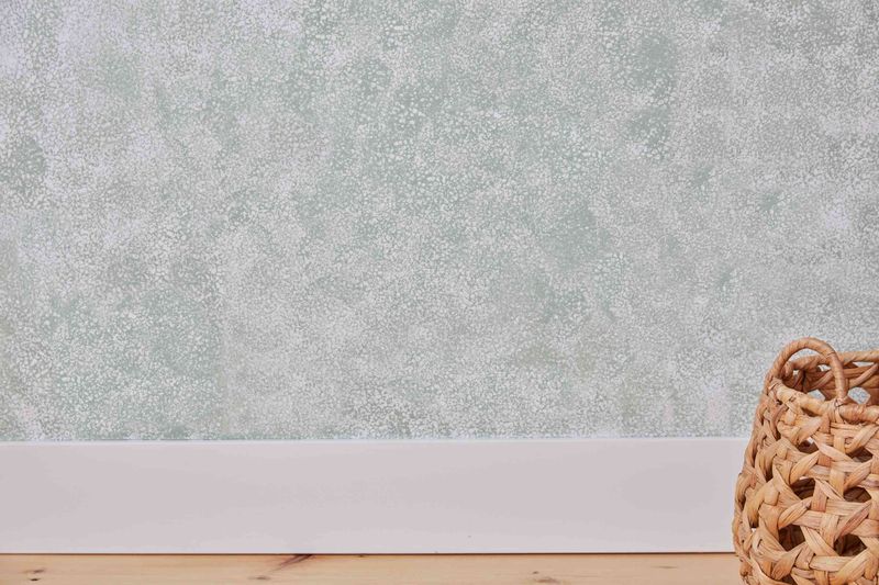 Sponge-Painted Wall Techniques