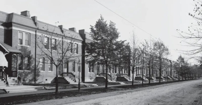 15 Incredibly Fascinating Vintage Photos Of American Homes Over Two Centuries