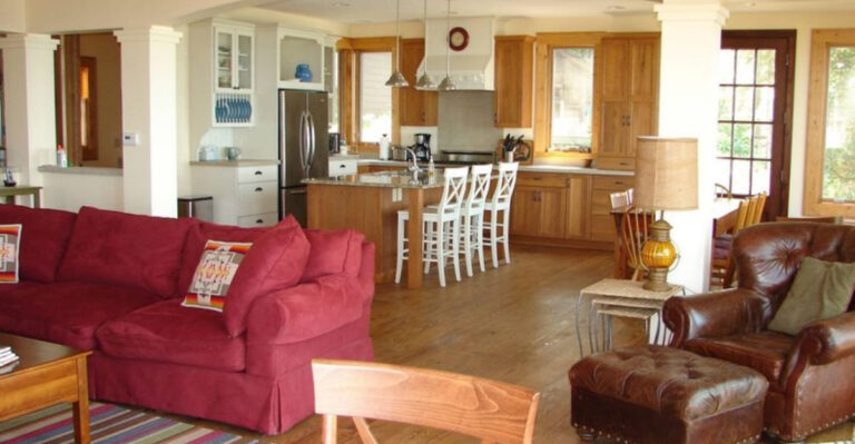 18 Bad Home Advices Dished Out On HGTV’s Home Town
