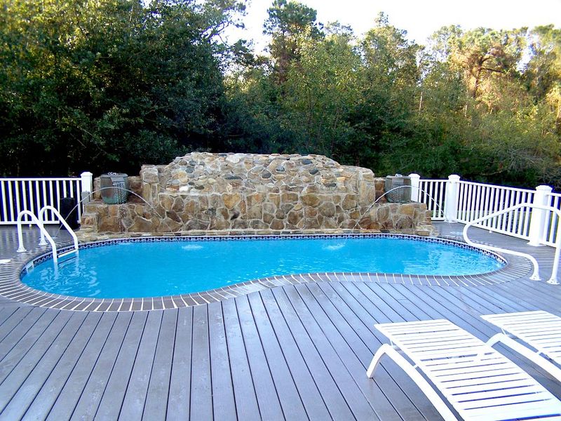 Deck-Surrounded Oval Pool