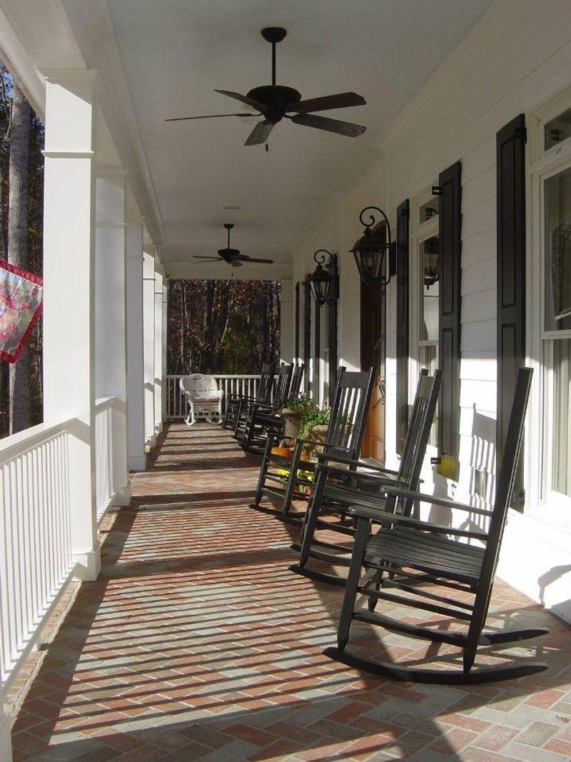 Front Porches for Neighborhood Socializing