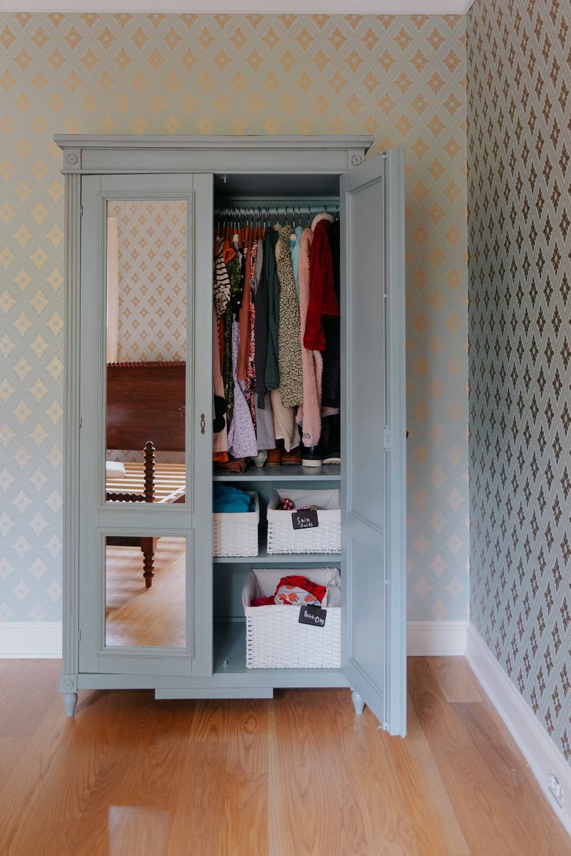 Eliminating Closets for Larger Rooms