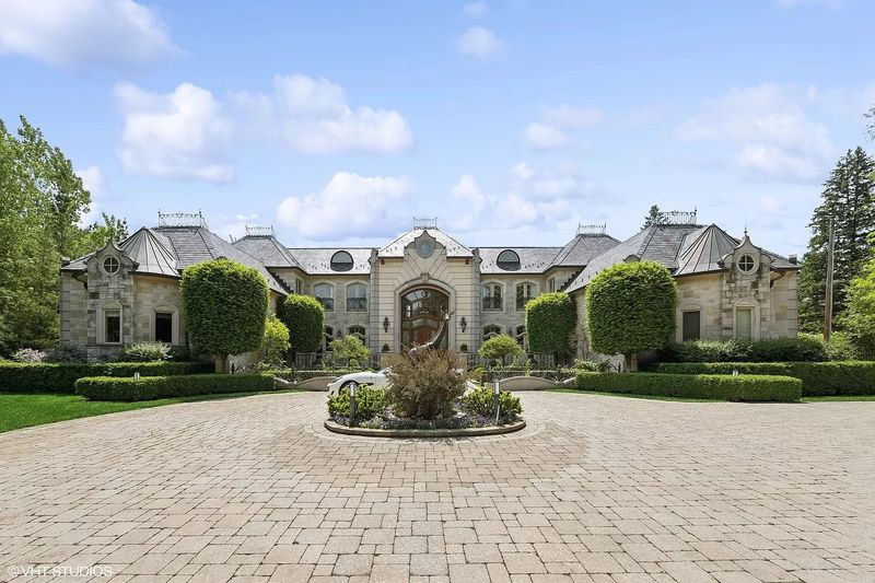 The Schweppe Estate in Illinois