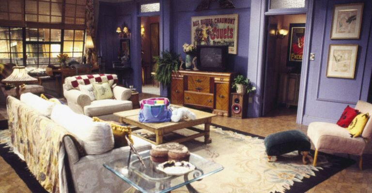 15 Sitcom Houses That Made No Architectural Sense (But We All Loved Anyway)