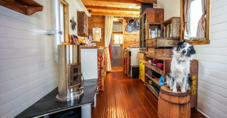 8 Best And 8 Worst Things About Living In A Tiny House