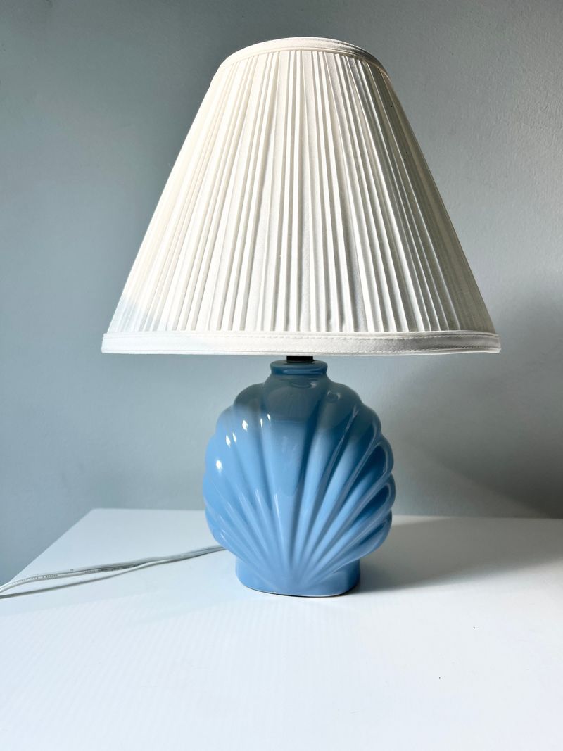 Include antique or vintage lamps