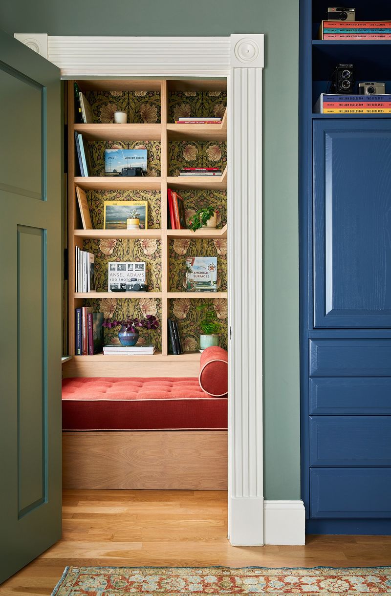 Turning a Closet into a Mini Library