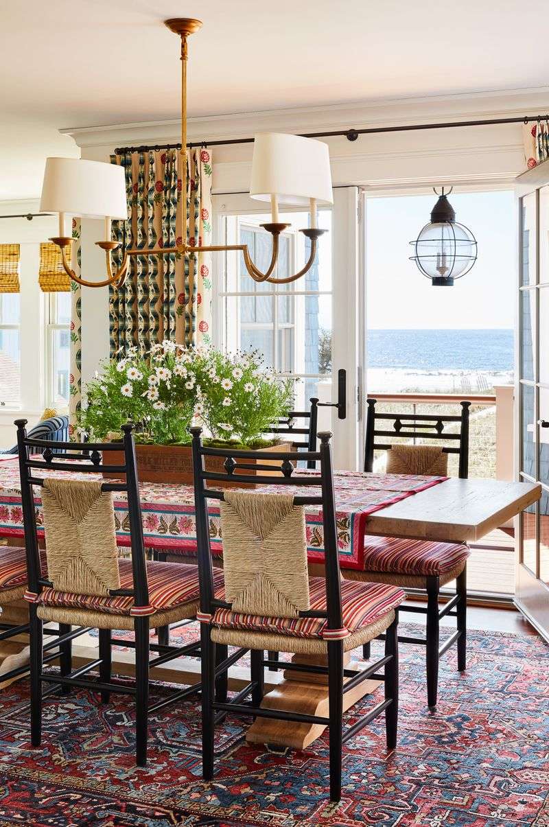 Dining Area That Celebrates Togetherness