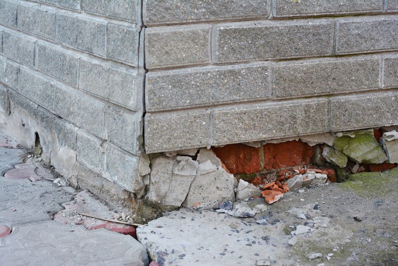 Structural cracks or foundation issues