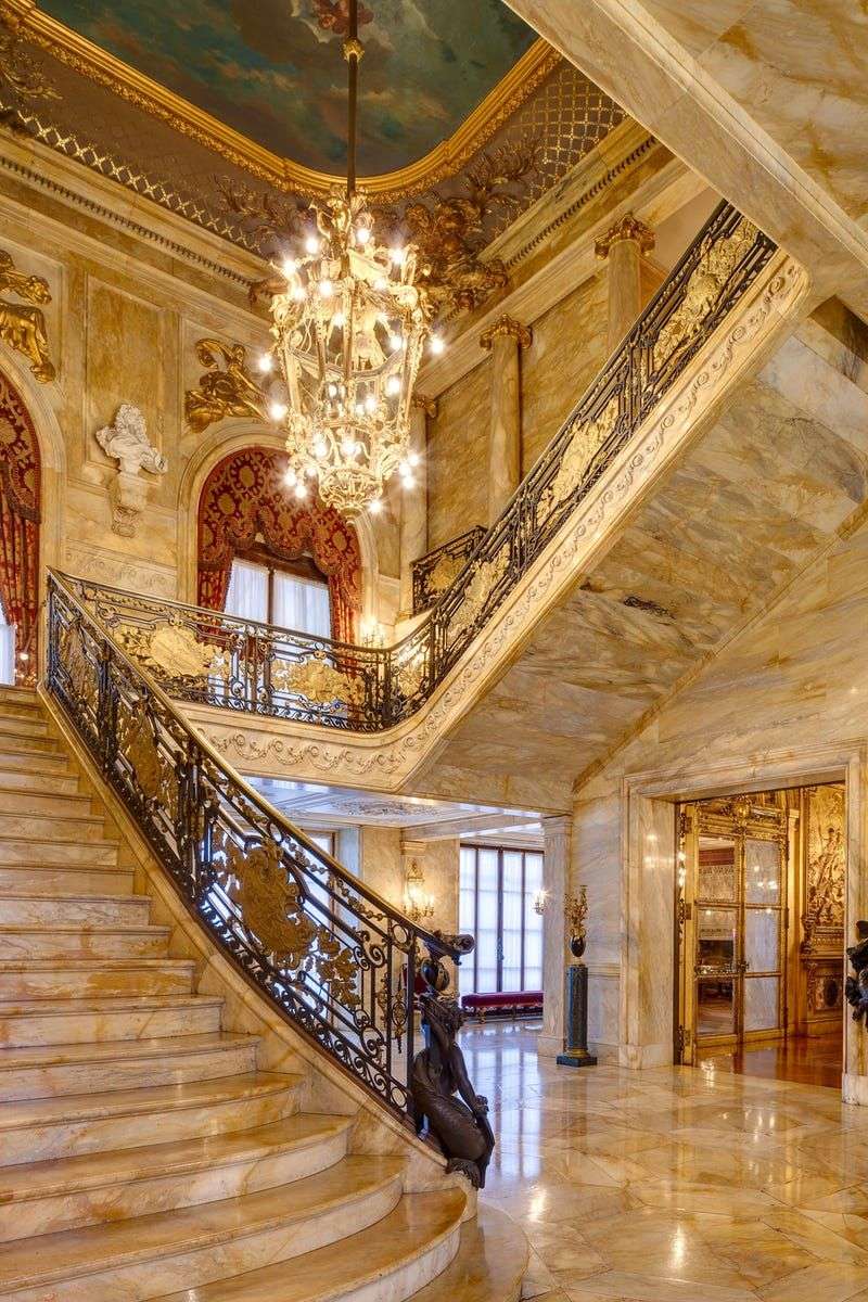 Marble House – Alva and William Kissam Vanderbilt (Newport, Rhode Island)