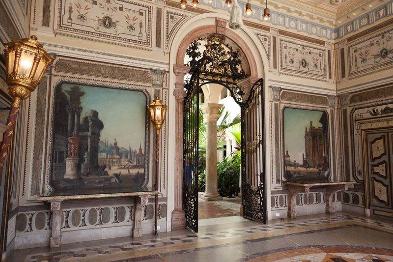 Villa Vizcaya – James Deering (Miami, Florida)
