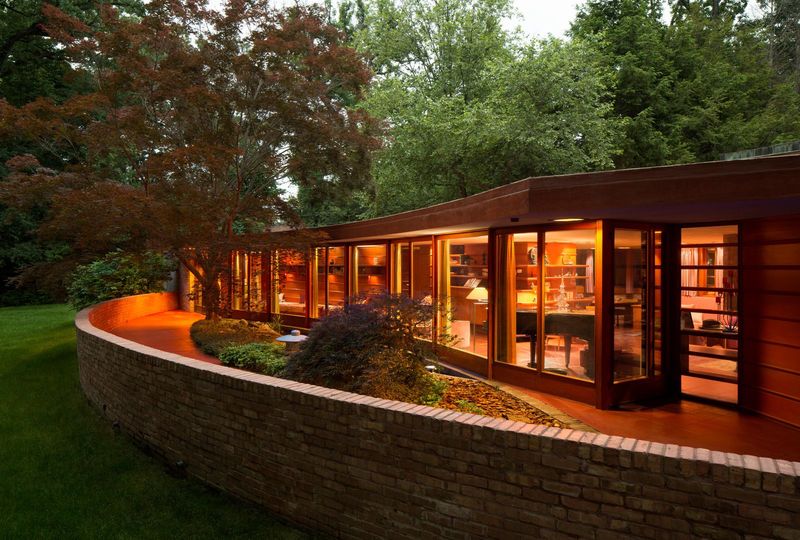 Laurent House