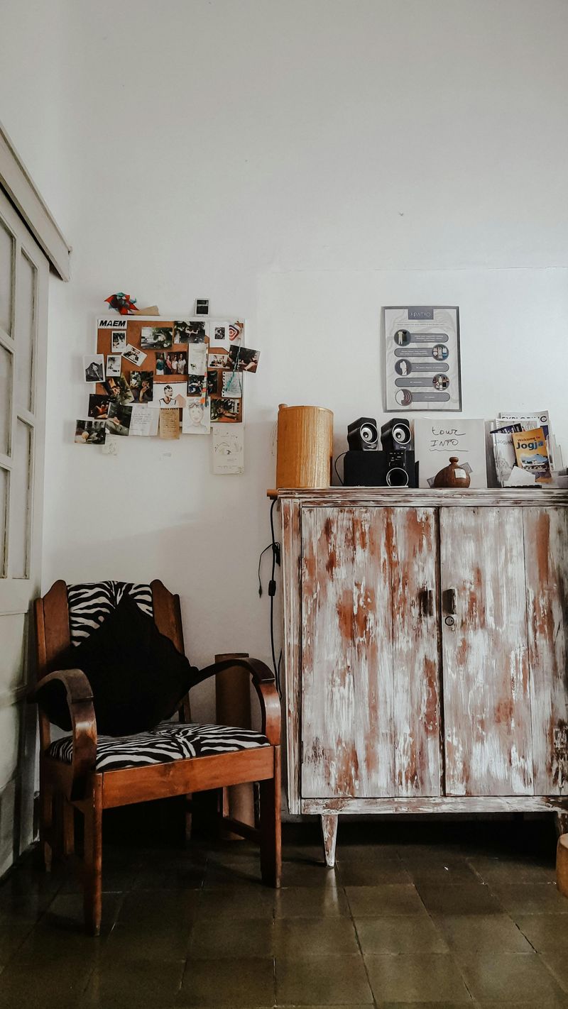 Faux Distressed Finishes