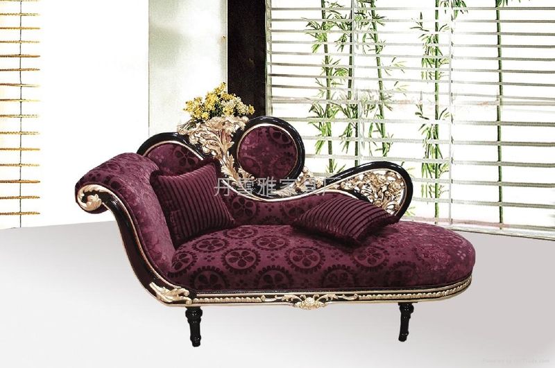 Victorian Chaise Lounge In Burgundy Velvet