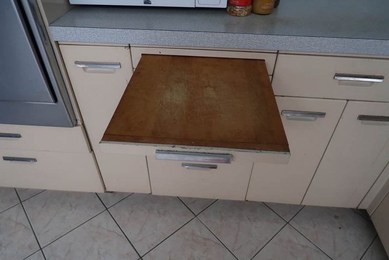 Built-in cutting boards